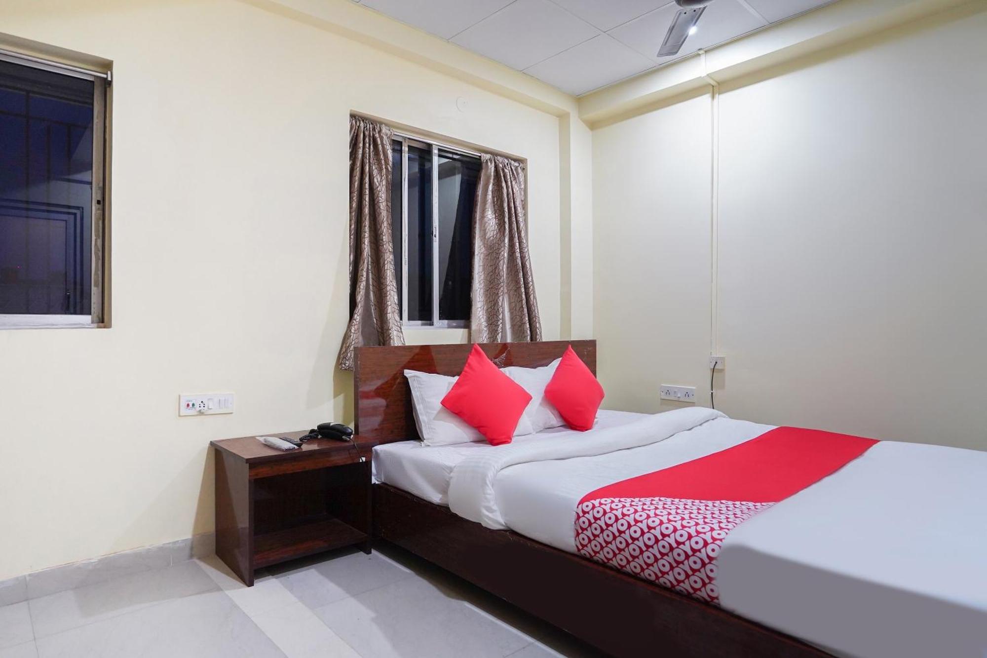 OYO 60891 Hotel Amaze Jādabpur Kültér fotó