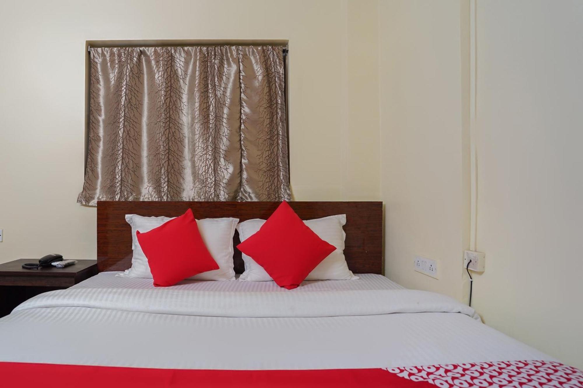 OYO 60891 Hotel Amaze Jādabpur Kültér fotó