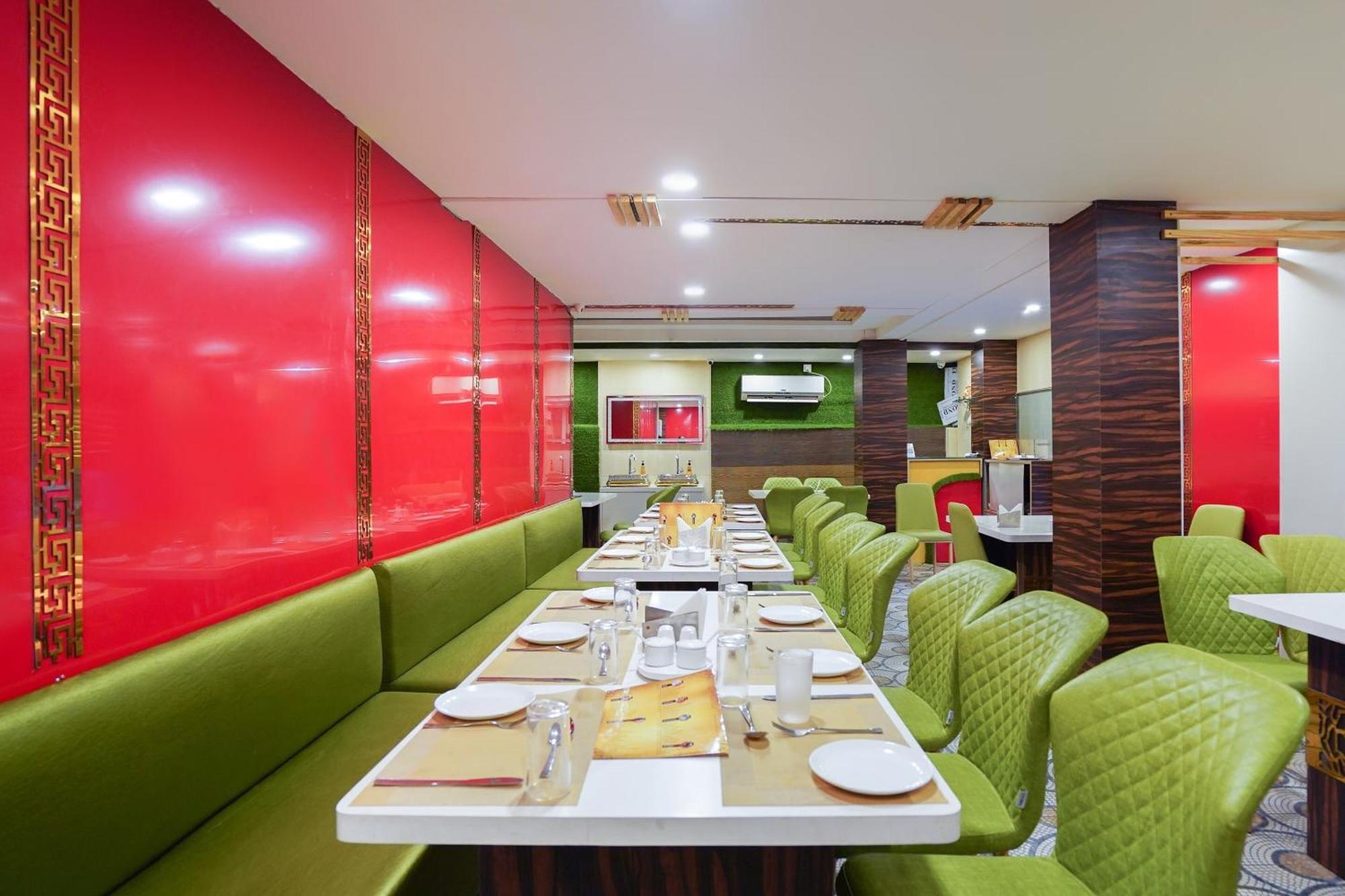 OYO 60891 Hotel Amaze Jādabpur Kültér fotó