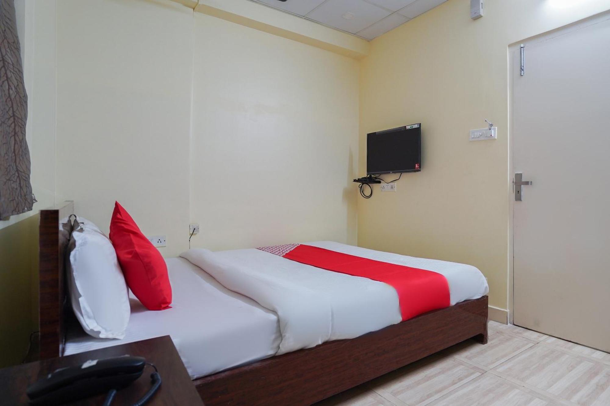 OYO 60891 Hotel Amaze Jādabpur Kültér fotó